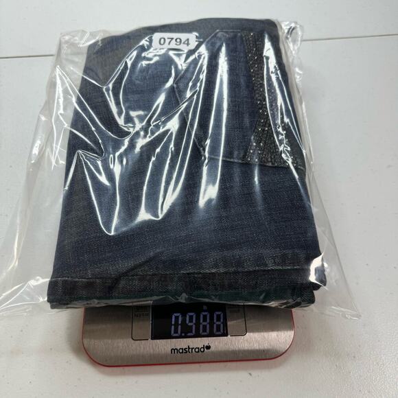 Chico's Platinum Jeans Women's 14 Straight Leg Dark‎ Wash Rhinestone Pockets - Picture 9 of 11